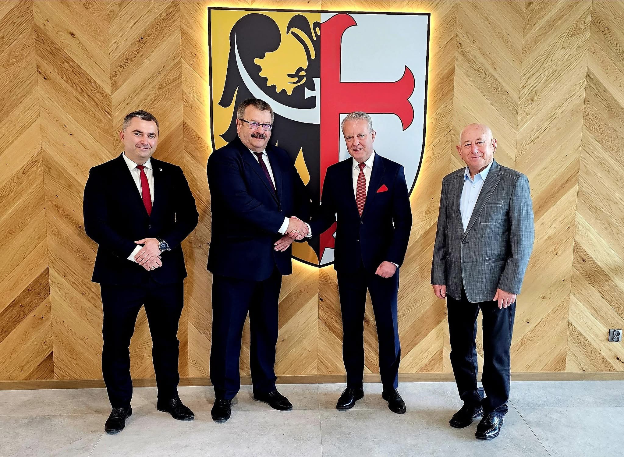 Jelcz-Laskowice: Kluczowe rozmowy w sprawie budowy drogi – odciąży Łęg i Osiedle Jelcz!